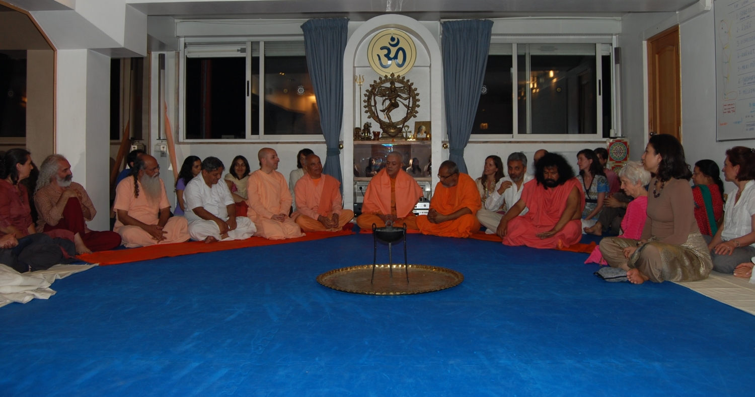 Reception of the Invited Masters to the International Day of Yoga at the Headquarters of the Portuguese Yoga Confederation, Lisboa – 2011