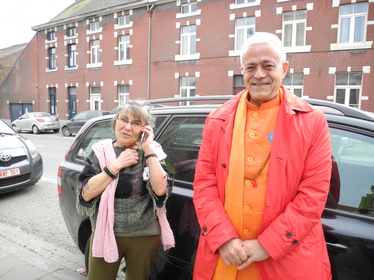 Encontro de H.H. Jagat Guru Amrta Sūryānanda Mahā Rāja com o Mestre Thierry Van Brabant - Centre Samtosha, Jodoigne, Bélgica - 2012, Março