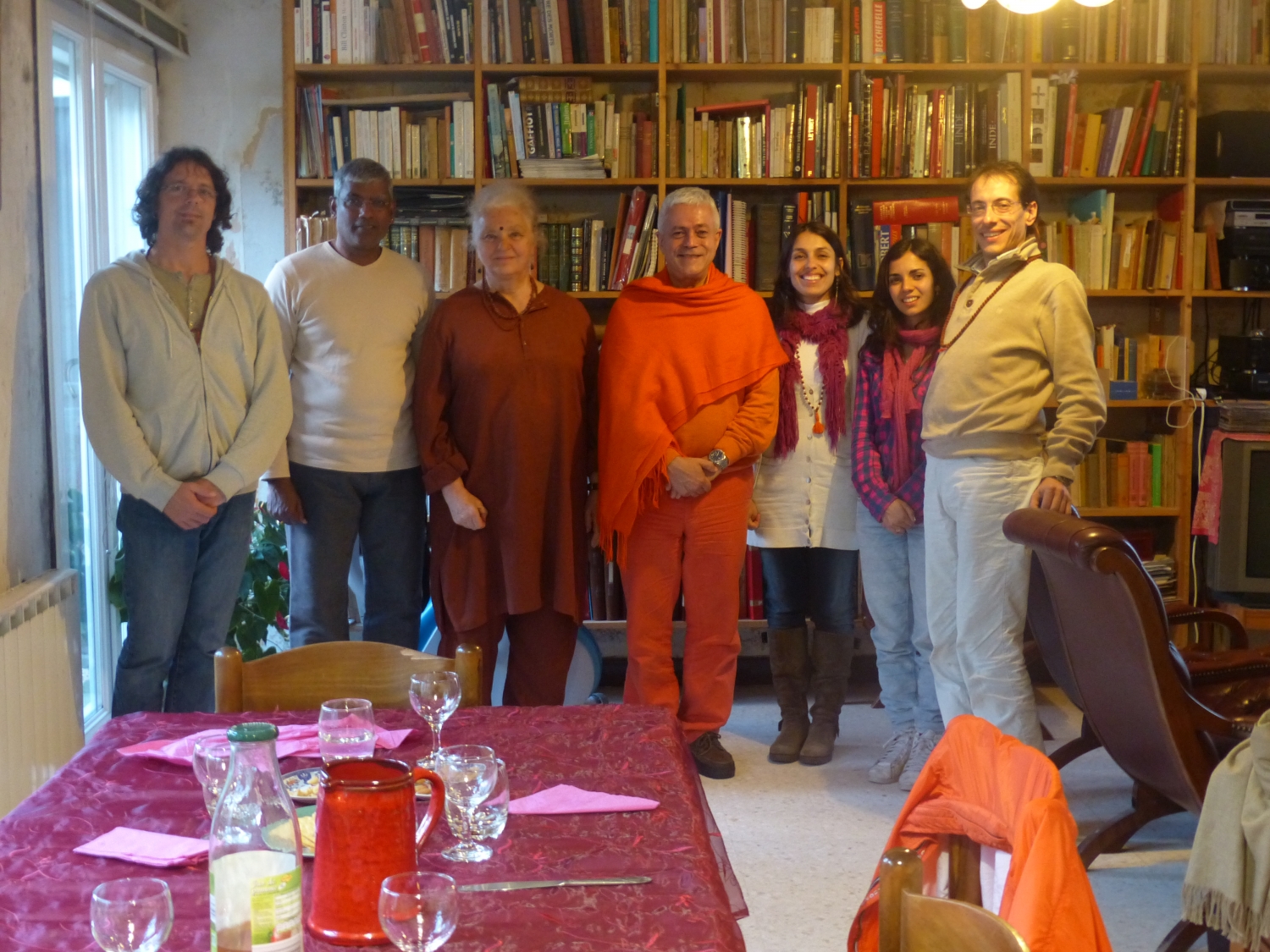 Rencontre de H.H. Jagat Guru Amrta Sūryānanda Mahā Rāja avec Tara Michaël - Arles, Provence - 2013, mai